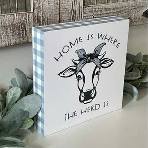 COASTAL FARMHOUSE COW TABLE & WALL DECOR BNWT SO RETIRED